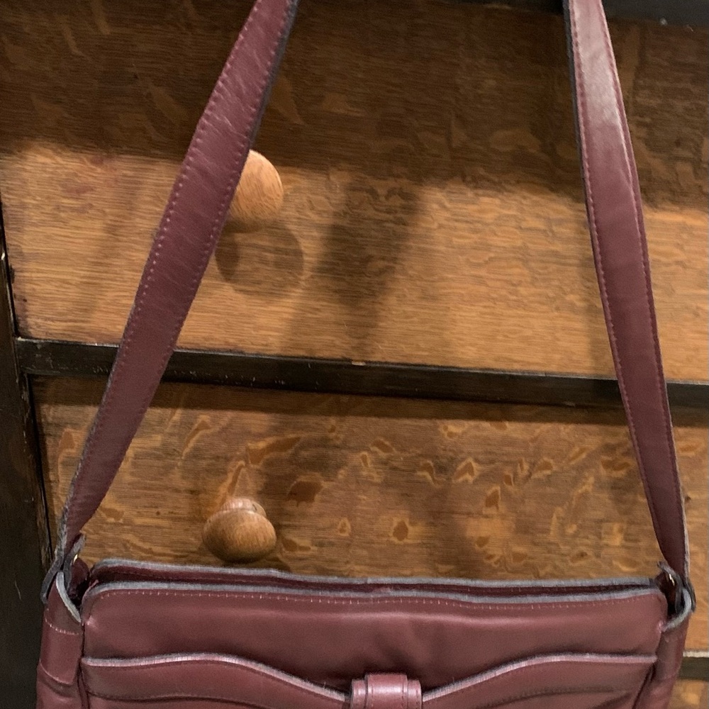 Etienne Aigner Brown Leather Shoulder Bag Classic Design